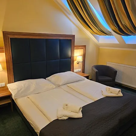 U Divadla Hotel