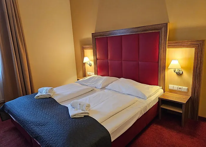 U Divadla Hotell